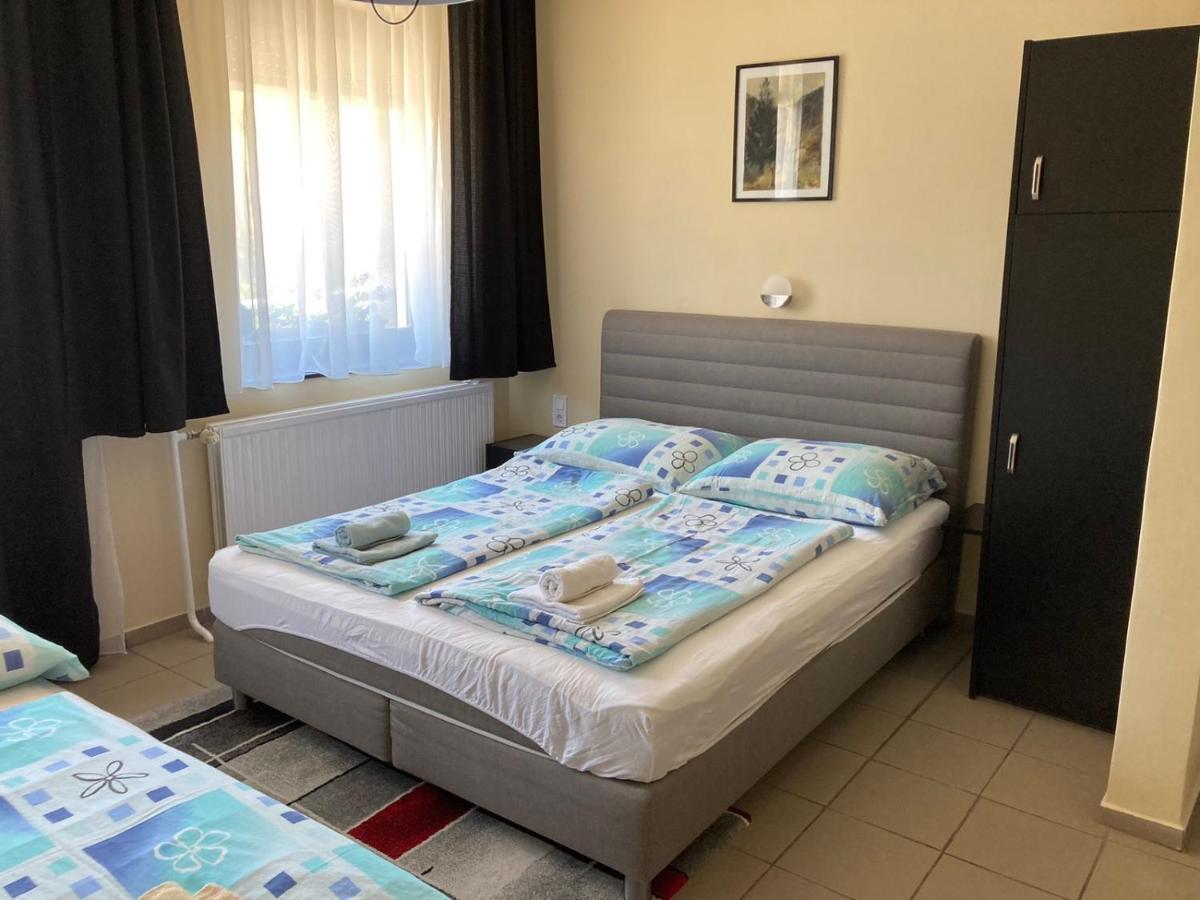 Farkas Vendeghaz Hotel Sopron Exterior photo